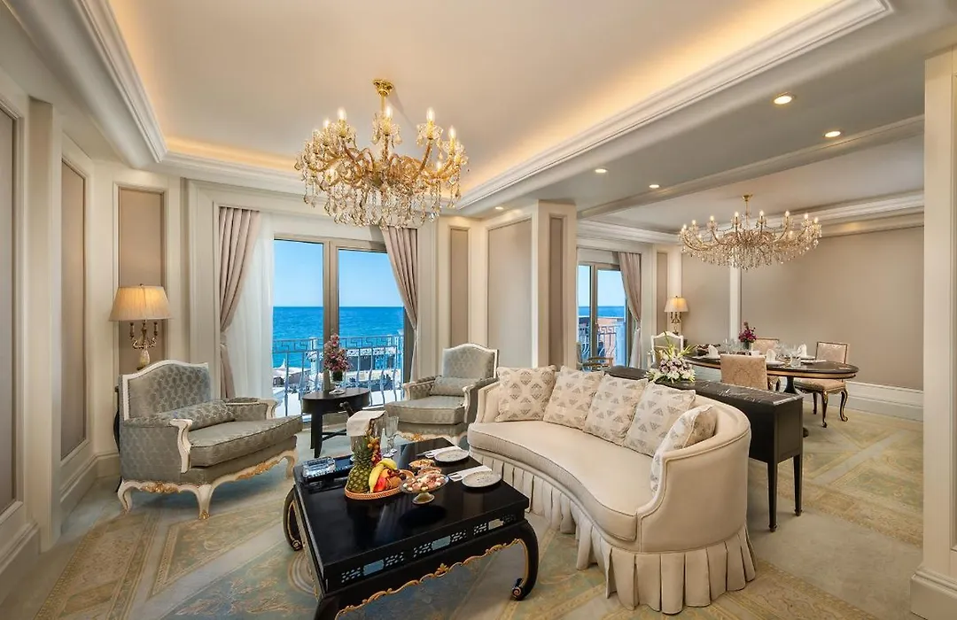 Les Ambassadeurs Hotel Casino&Marina-1