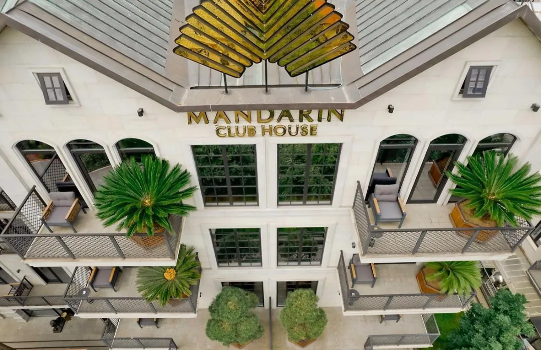 Mandarin Club House-1
