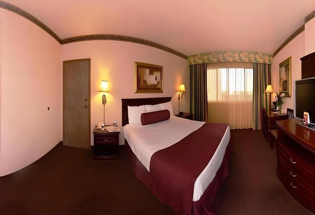 Four Queens Hotel&Casino-1