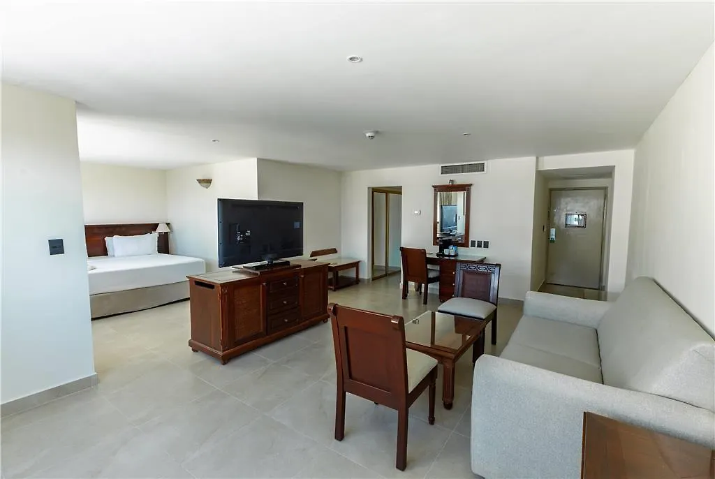Dominican Fiesta Hotel, Trademark By Wyndham-1