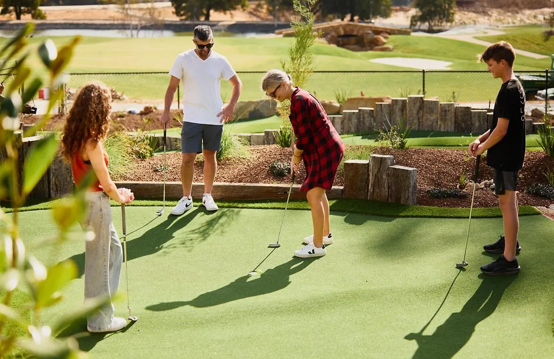 Country Club Tasmania-1