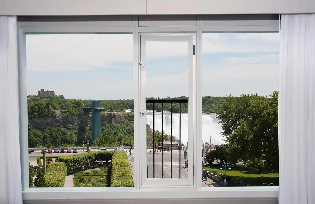 Sheraton Fallsview Hotel-1