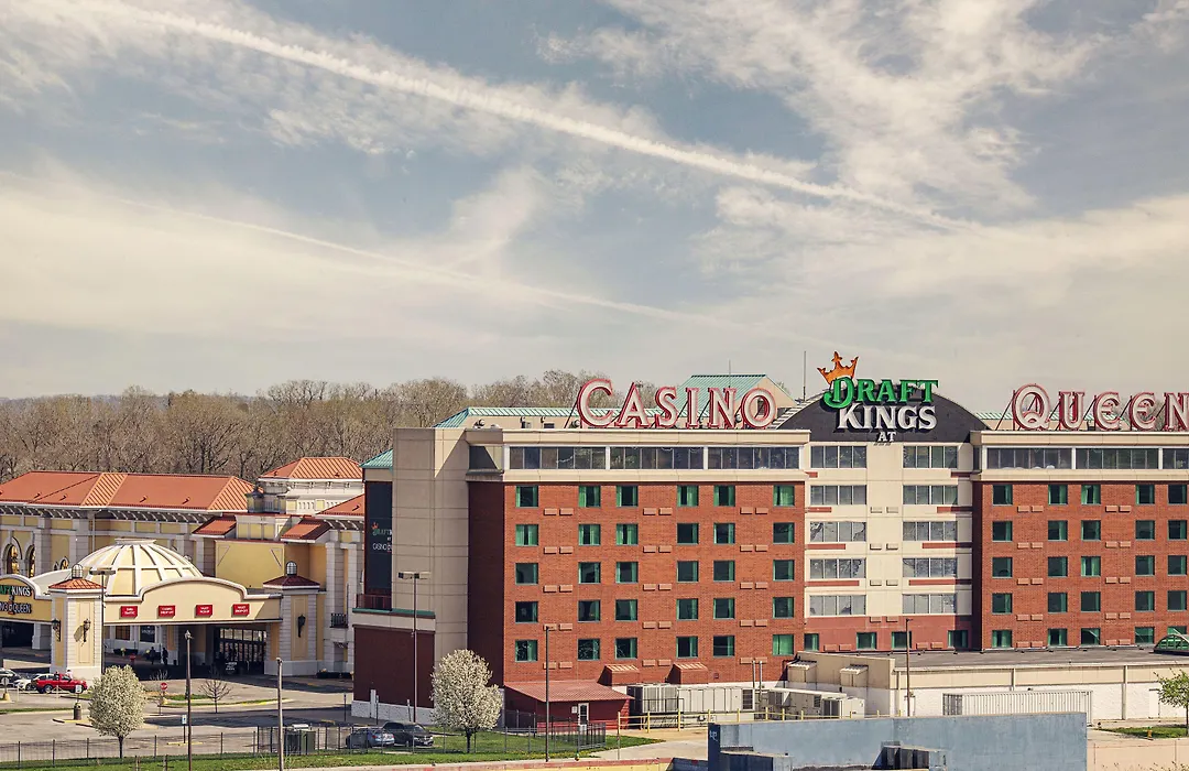 Casino Queen Hotel-1