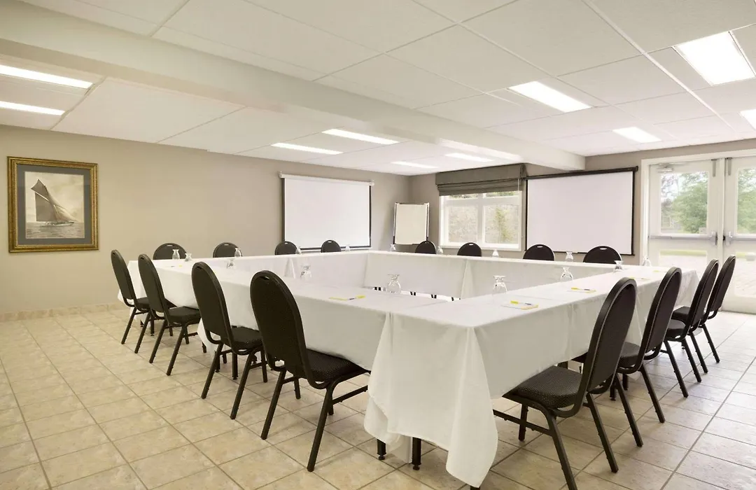 Days Inn By Wyndham Orillia-1