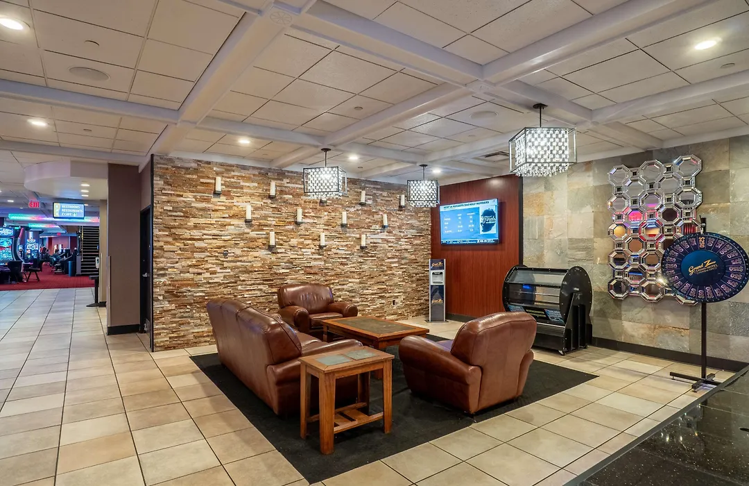 Grand Z Hotel Casino By Red Lion Hotels (Adults Only)-1
