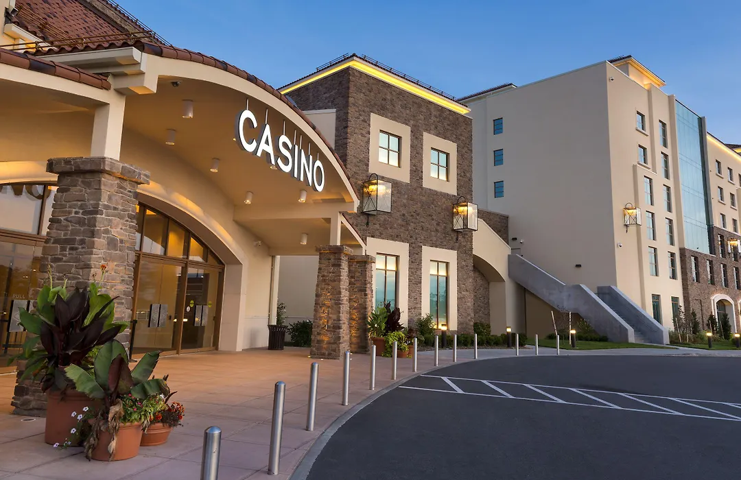 Del Lago Resort&Casino-1