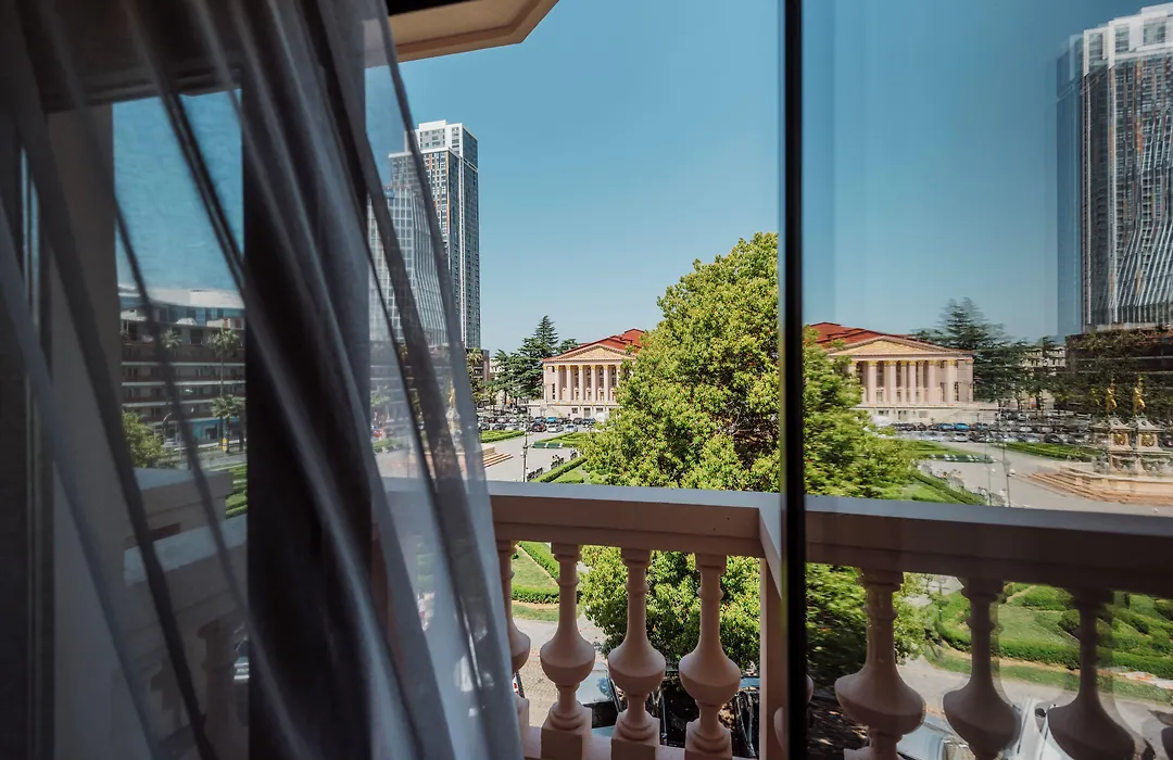 Golden Palace Batumi Hotel&Casino-1