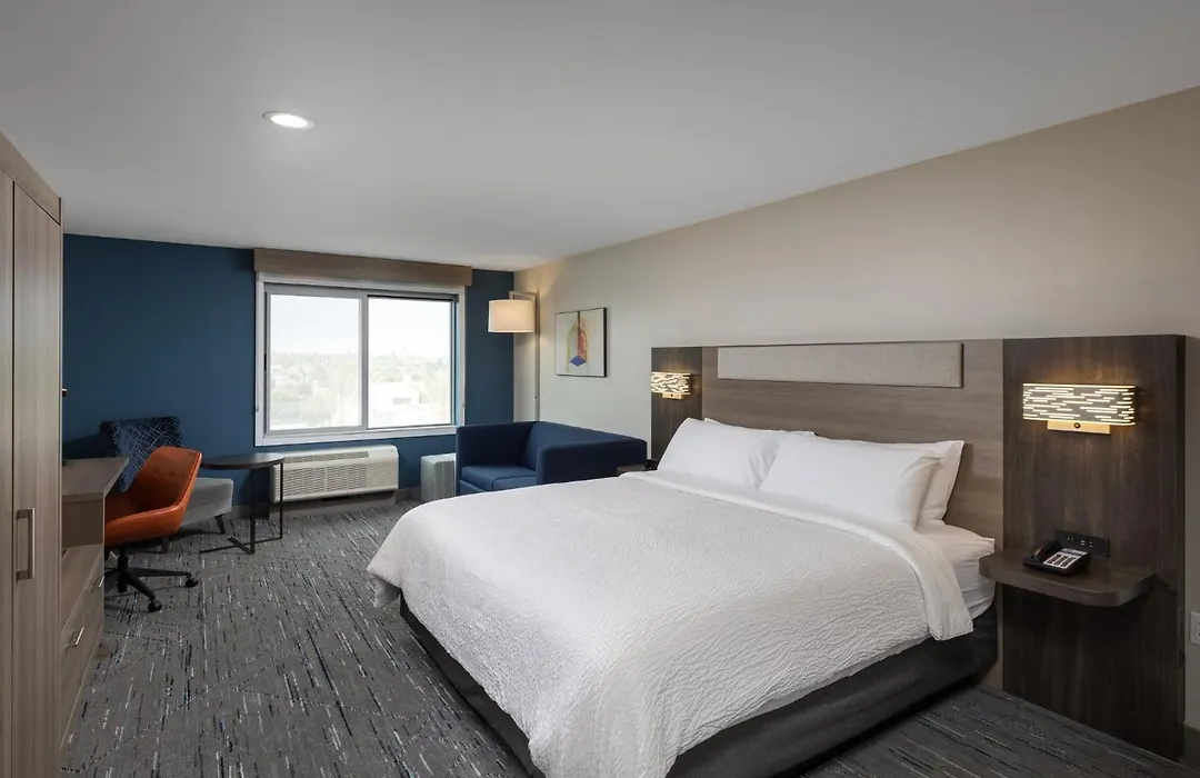 Holiday Inn Express & Suites Hawaiian Gardens By Ihg-1