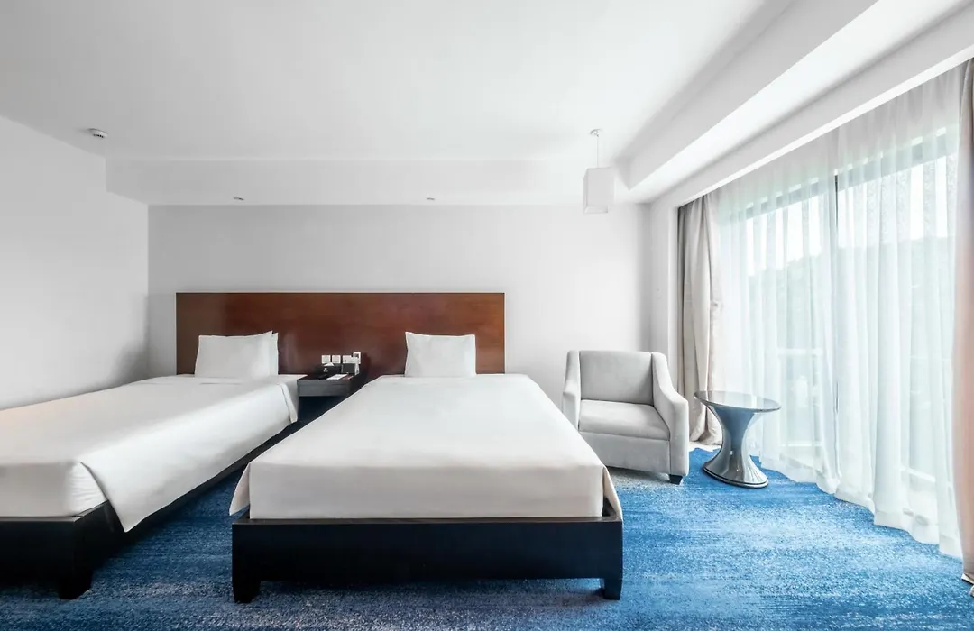 Widus Hotel Clark-1