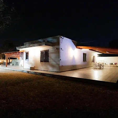 Villa Stracca Con Ampio Spazio Esterno-2