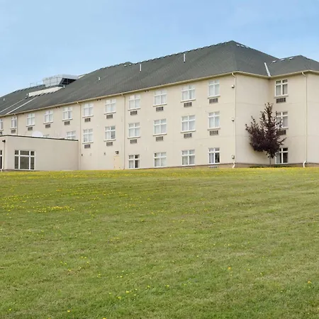 Days Inn By Wyndham Orillia-3