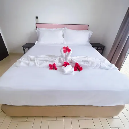 Coconut Palms Resort & Diamond Casino-2