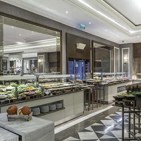 Lords Palace Hotel Spa Casino-3