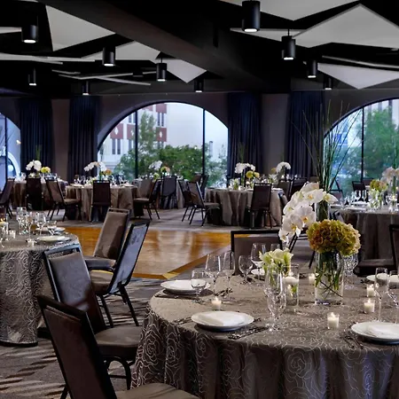 Renaissance Reno Downtown Hotel & Spa-2