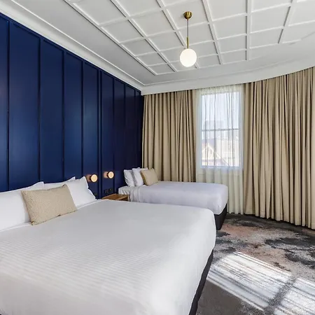 Royal Exhibition Hotel-3