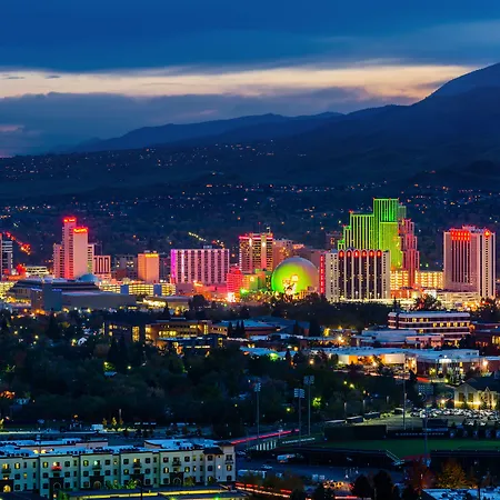Ramada By Wyndham Reno Hotel & Casino-3