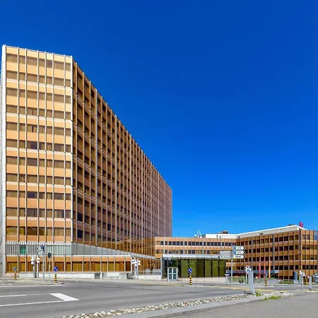 Moevenpick Hotel Geneva-2
