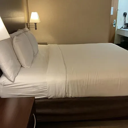 Quality Inn Wilkes-Barre Near Arena-3