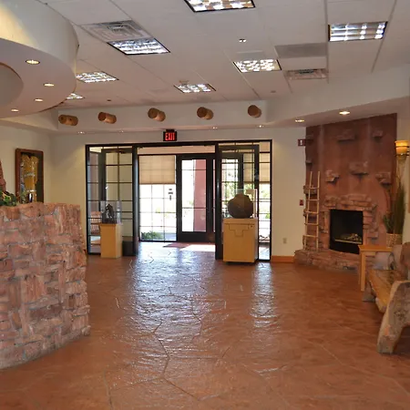 The Lodge At Cliff Castle Casino-3