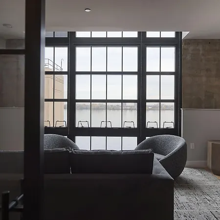 Riversuites At The Battery-3