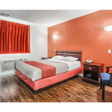 Motel 6-Windsor, On-3