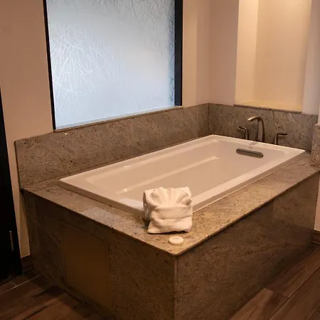 The Hotel At Black Oak Casino Resort-2