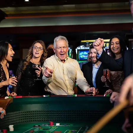 Seneca Niagara Resort & Casino (Adults Only)-3