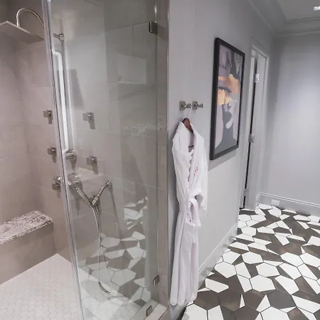 Golden Nugget Hotel & Casino Las Vegas-2
