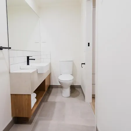 Coomera Lodge Hotel-3