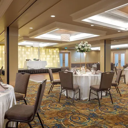 Delta Hotels By Marriott Calgary South-3