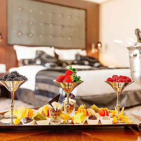 Grand Pasha Luxury Central Nicosia Hotel & Casino-3