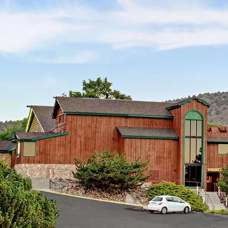 Topaz Lodge-3