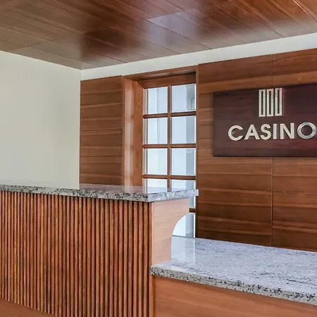 Treebo Casino Mananchira Kozhikode Beach-3