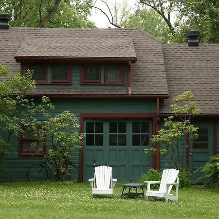 Lakeside Inn-2