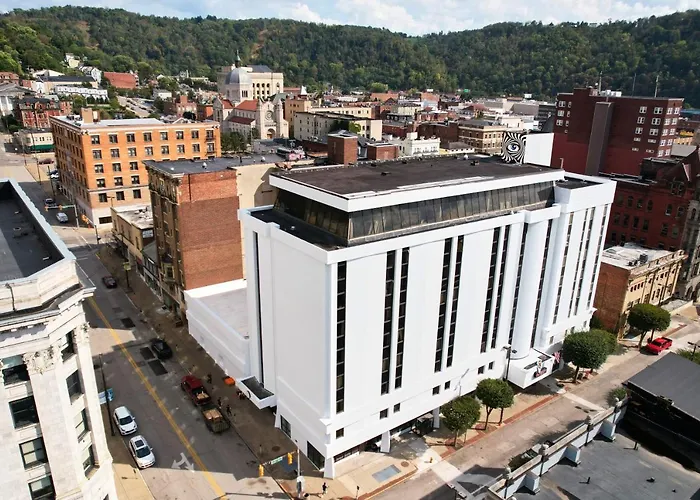Mclure Hotel Wheeling