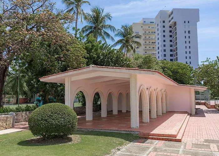 Dominican Fiesta Hotel, Trademark By Wyndham Santo Domingo