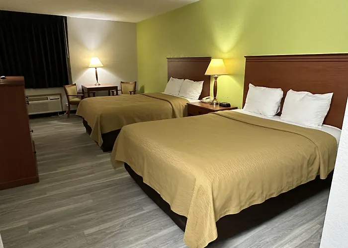 Baymont By Wyndham Omaha Sw Hotel