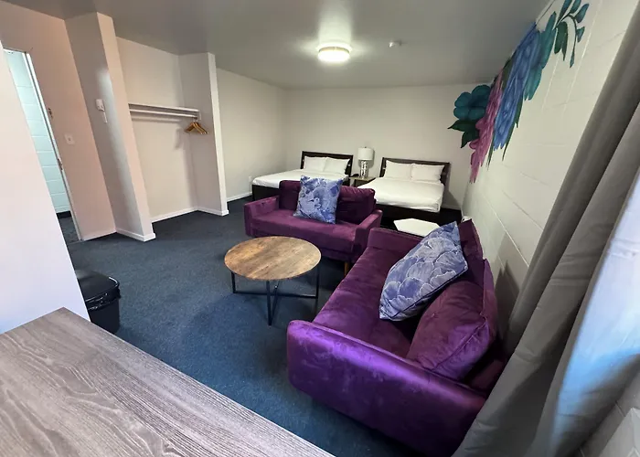 Commercial Hotel Edmonton