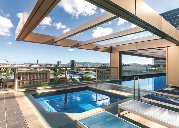 Oaks Brisbane Casino Tower Suites