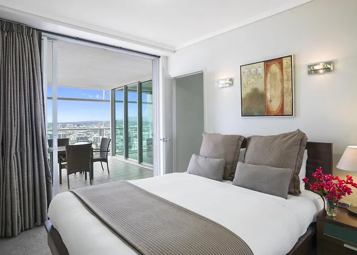 Oaks Brisbane Casino Tower Suites